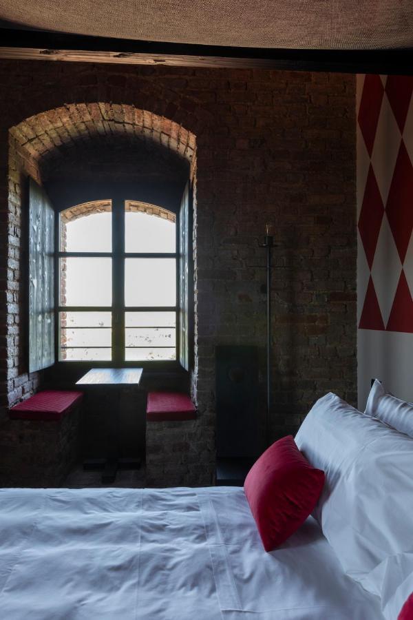 Rocca Di Arignano Hotell Exteriör bild