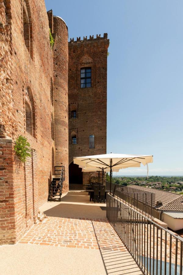 Rocca Di Arignano Hotell Exteriör bild