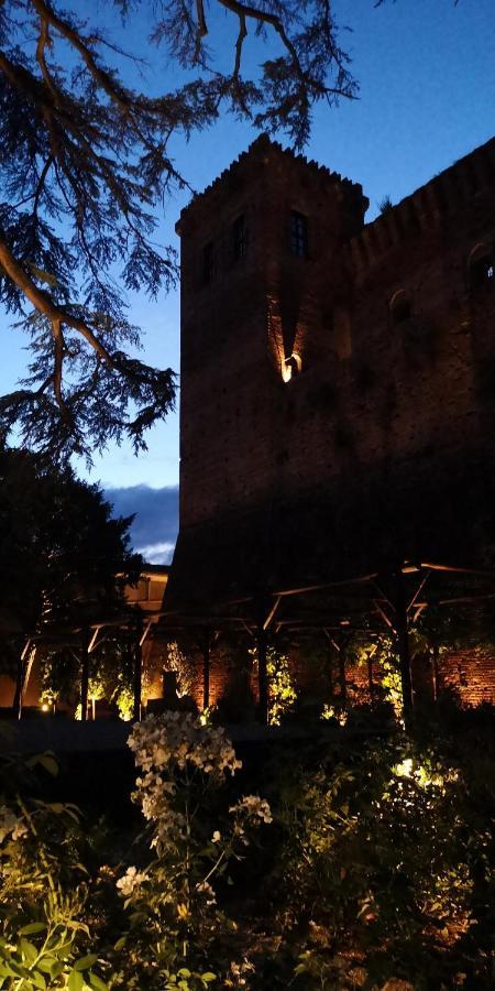 Rocca Di Arignano Hotell Exteriör bild