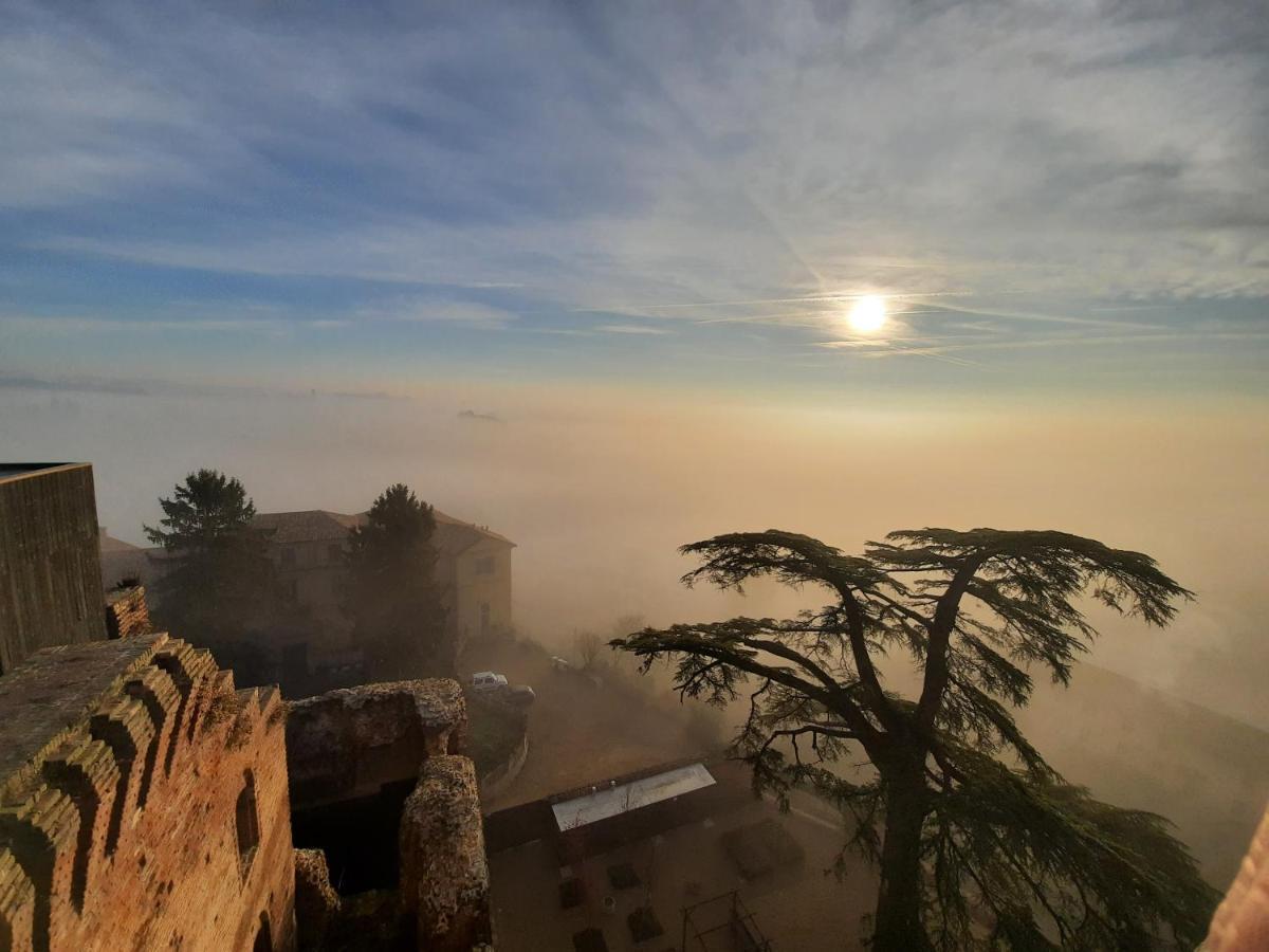 Rocca Di Arignano Hotell Exteriör bild